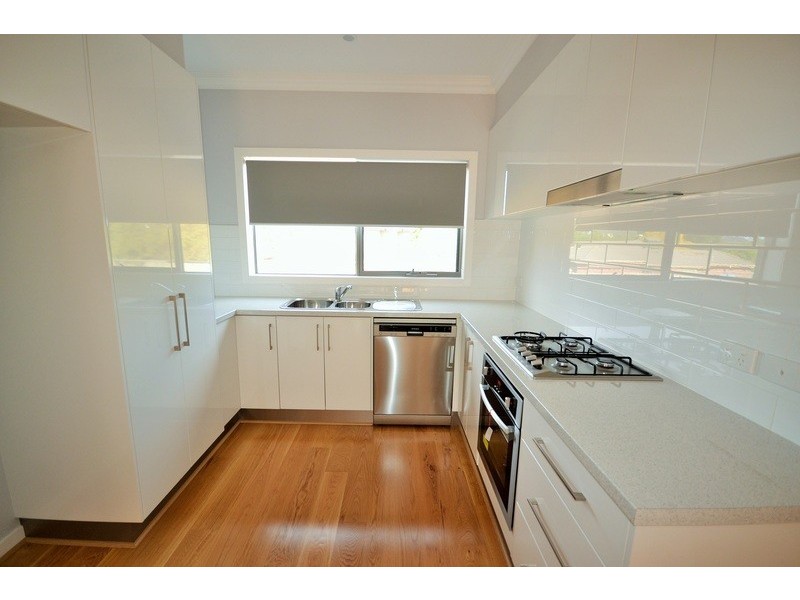 2/4 Clyde Street, Lilydale VIC 3140