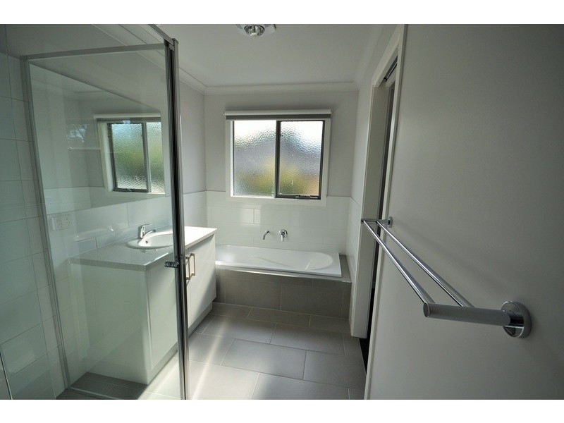 2/4 Clyde Street, Lilydale VIC 3140