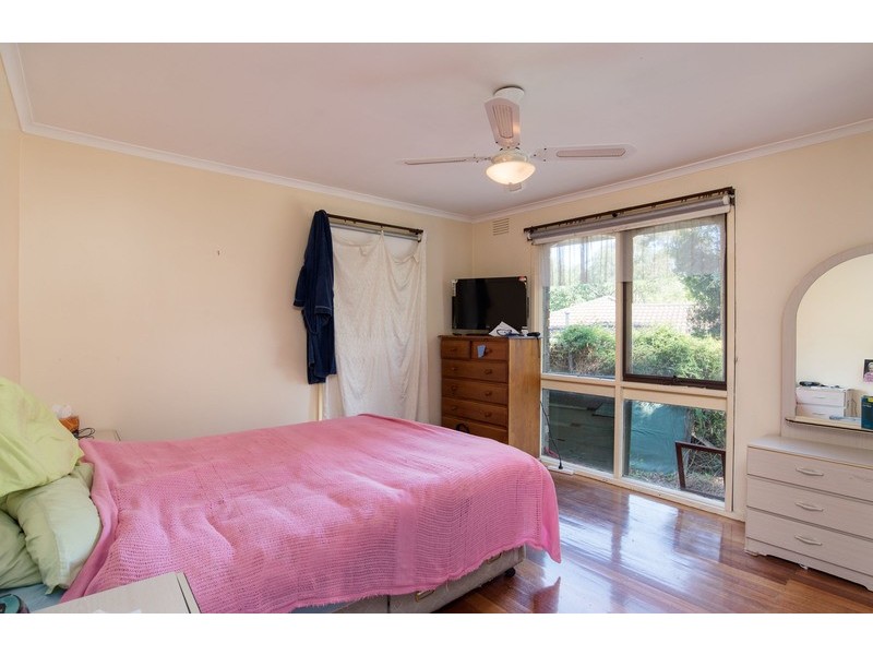 36 Batterbee Drive, Mooroolbark VIC 3138