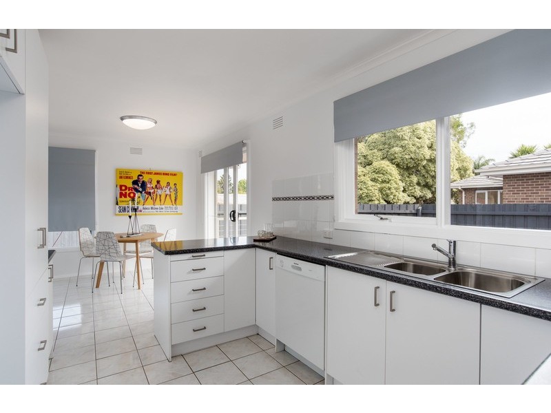 45 Geoffrey Drive, Kilsyth VIC 3137