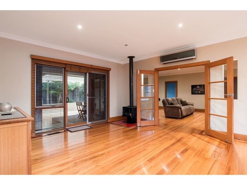 60 Larbert Road, Mooroolbark VIC 3138