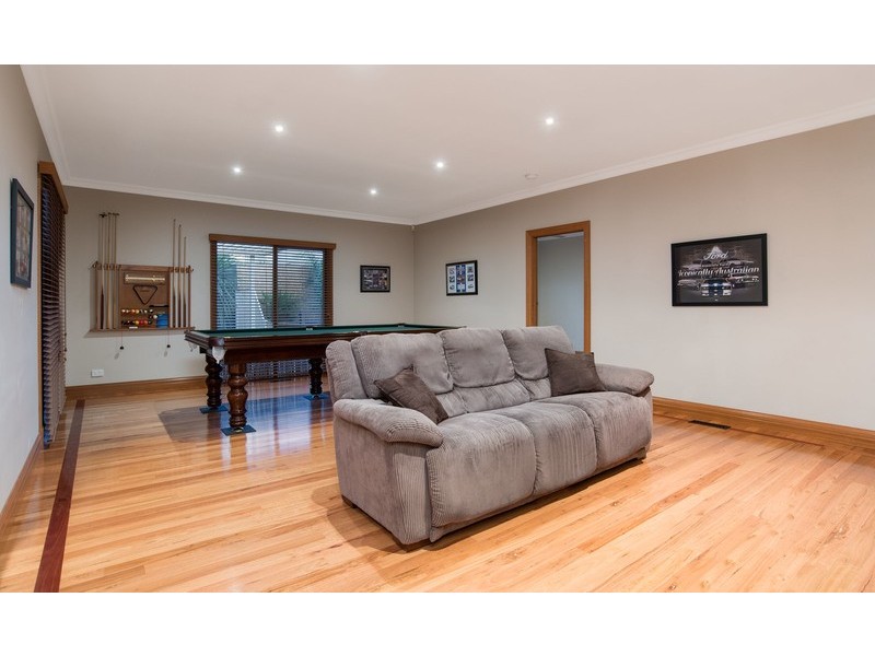 60 Larbert Road, Mooroolbark VIC 3138