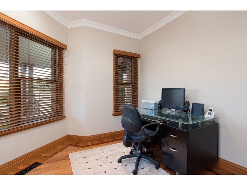 60 Larbert Road, Mooroolbark VIC 3138