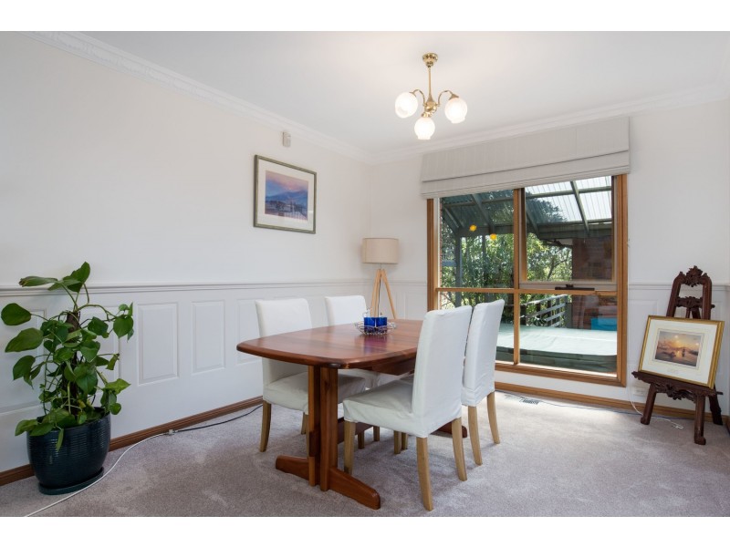 2 Elana Court, Croydon North VIC 3136