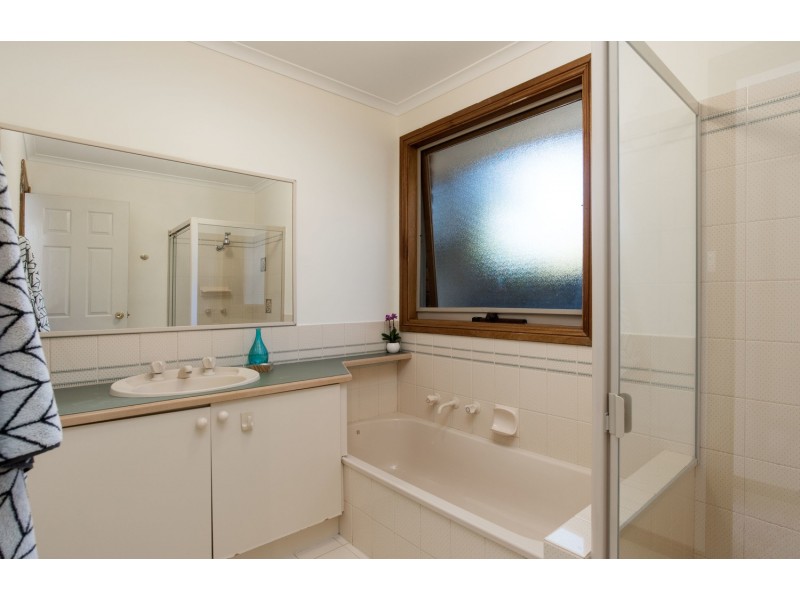 2 Elana Court, Croydon North VIC 3136