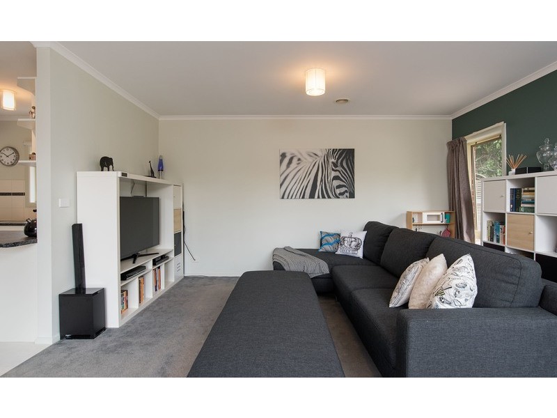 6 Lancaster Road, Mooroolbark VIC 3138