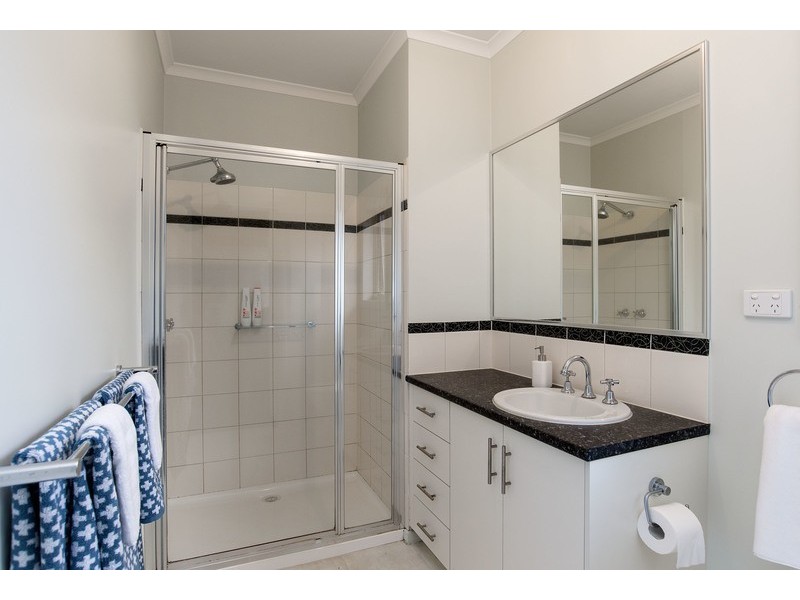 6 Lancaster Road, Mooroolbark VIC 3138