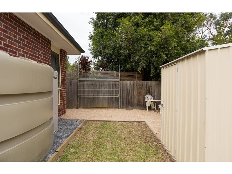 6 Lancaster Road, Mooroolbark VIC 3138