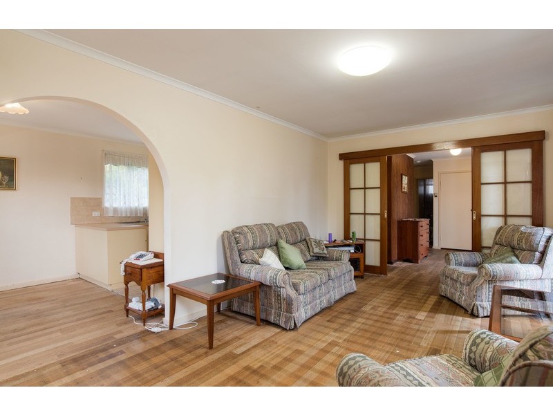 76 Bellara Drive, Mooroolbark VIC 3138