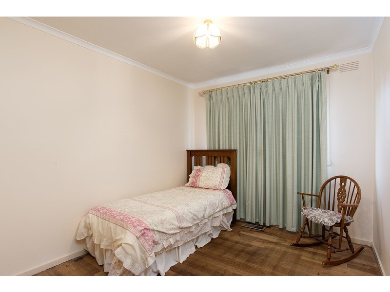 76 Bellara Drive, Mooroolbark VIC 3138