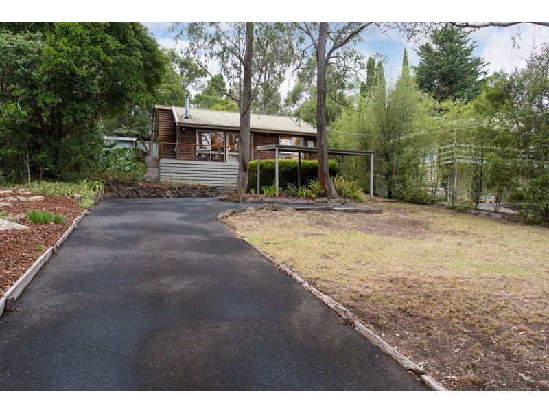 106 Commercial Road, Mount Evelyn VIC 3796