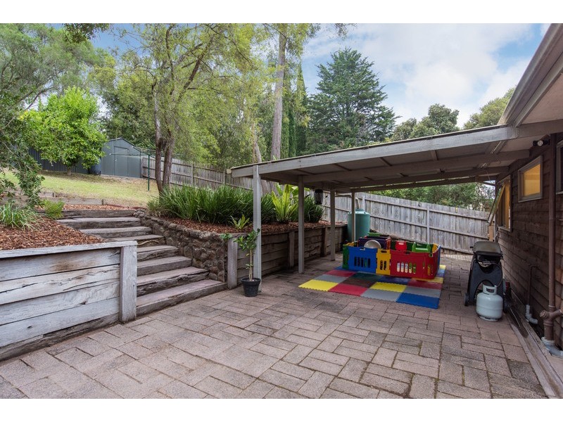 106 Commercial Road, Mount Evelyn VIC 3796