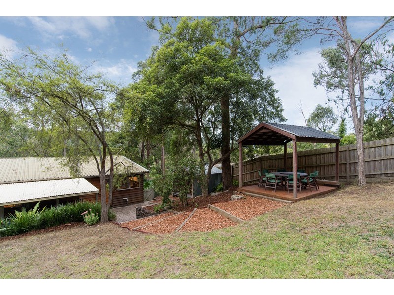 106 Commercial Road, Mount Evelyn VIC 3796