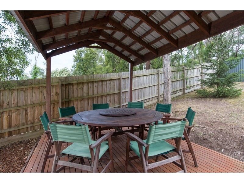 106 Commercial Road, Mount Evelyn VIC 3796