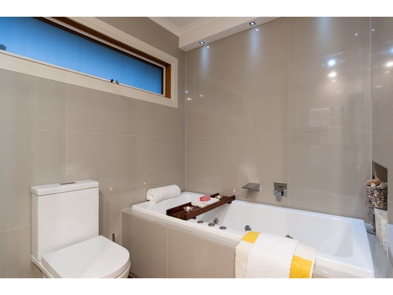 6 Donne Court, Mooroolbark VIC 3138