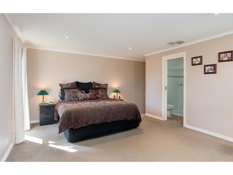 22 Heath Avenue, Mount Evelyn VIC 3796