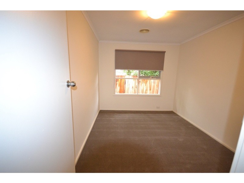 1/5 Alex Court, Mooroolbark VIC 3138