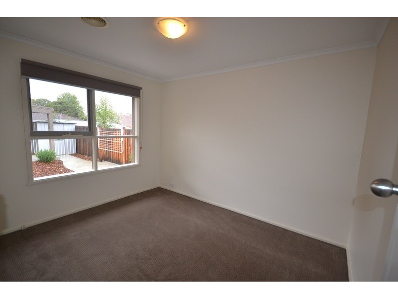 1/5 Alex Court, Mooroolbark VIC 3138