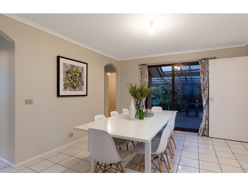 9 Blaxland Court, Mooroolbark VIC 3138