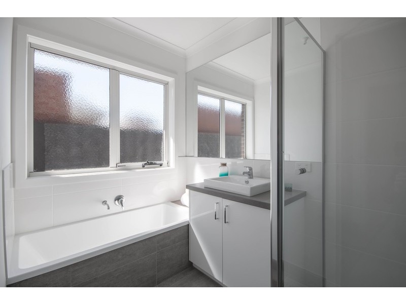 45a Geoffrey Drive, Kilsyth VIC 3137