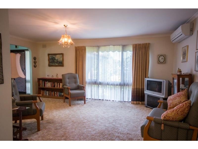 8 Rosny Place, Mooroolbark VIC 3138