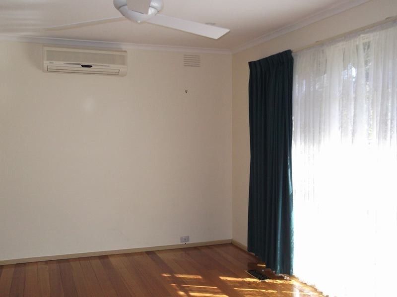 4/10-12 Surrey Road West, Croydon VIC 3136