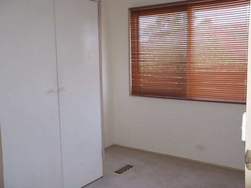 4/10-12 Surrey Road West, Croydon VIC 3136