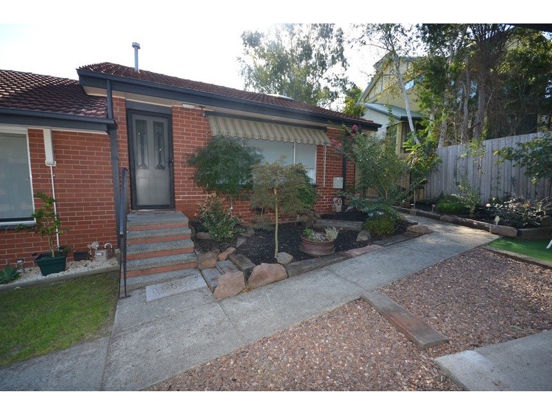 1/28 Shakespeare Avenue, Mooroolbark VIC 3138