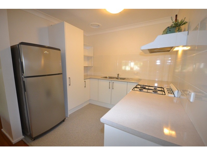 1/28 Shakespeare Avenue, Mooroolbark VIC 3138