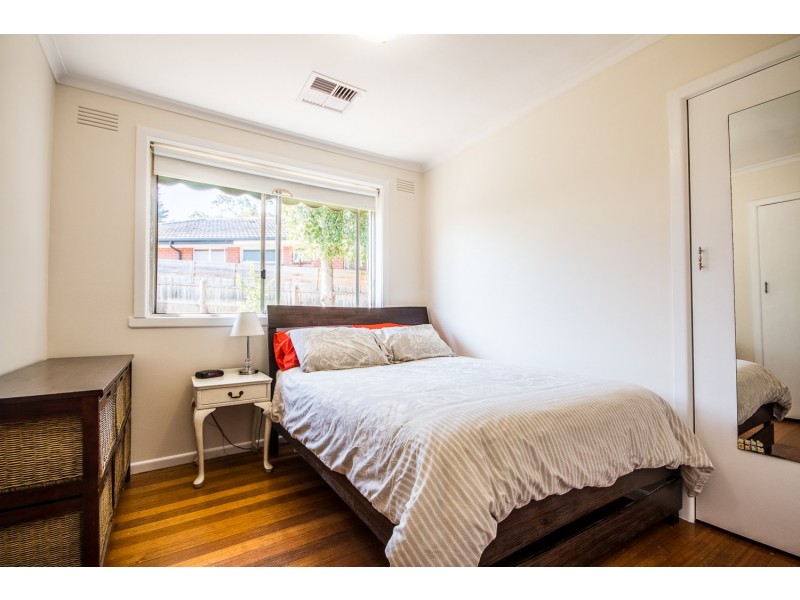 15 Bristol Court, Kilsyth VIC 3137