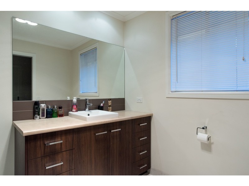 7 Bristol Court, Kilsyth VIC 3137