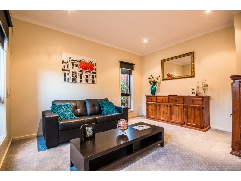 4 Arnot Court, Croydon VIC 3136