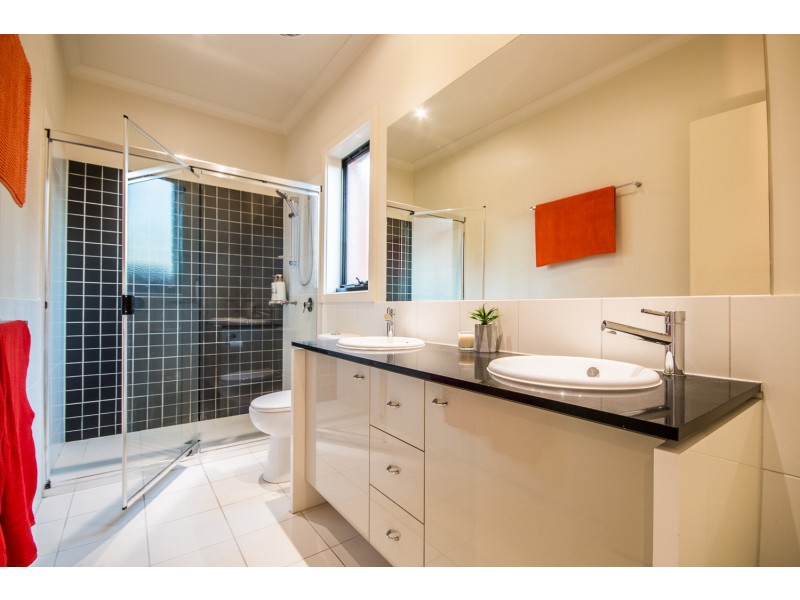 4 Arnot Court, Croydon VIC 3136