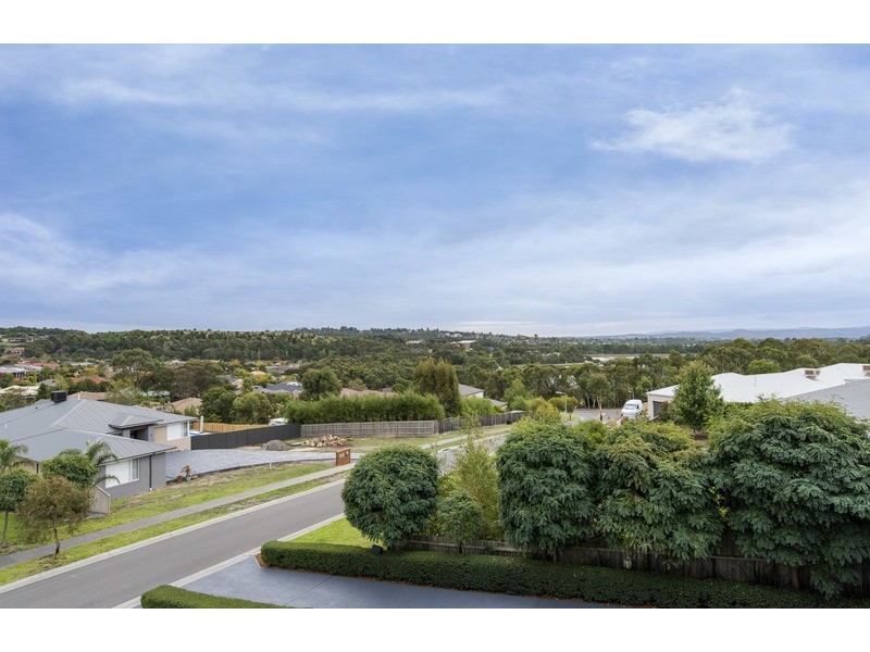 5 Bellbird Drive, Lilydale VIC 3140