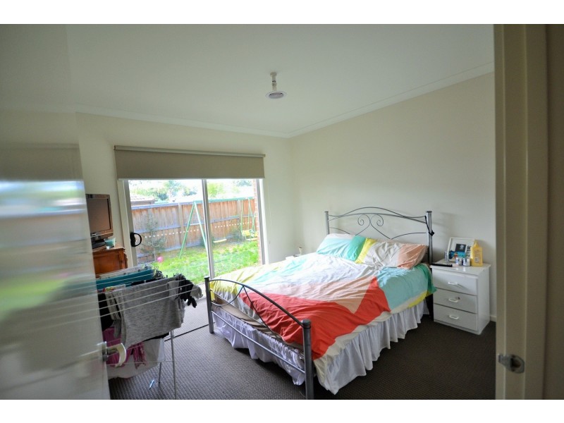 43 Tanika Circuit, Croydon VIC 3136