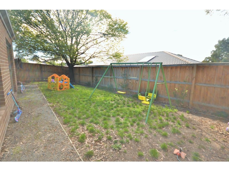 43 Tanika Circuit, Croydon VIC 3136