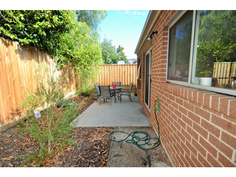 43 Tanika Circuit, Croydon VIC 3136