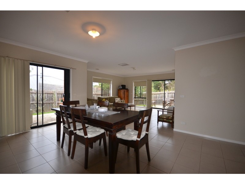 82 Exeter Road, Croydon VIC 3136