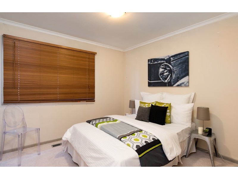 6 Ti-Tree Court, Kilsyth VIC 3137