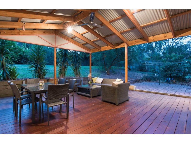 6 Ti-Tree Court, Kilsyth VIC 3137