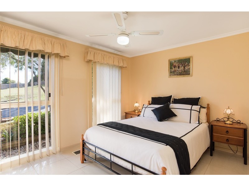 2 Crown Point, Chirnside Park VIC 3116