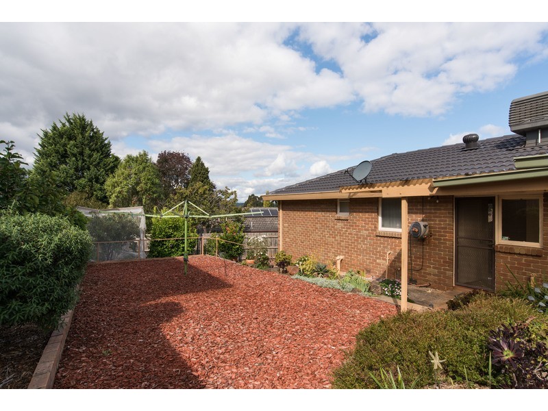 2 Crown Point, Chirnside Park VIC 3116