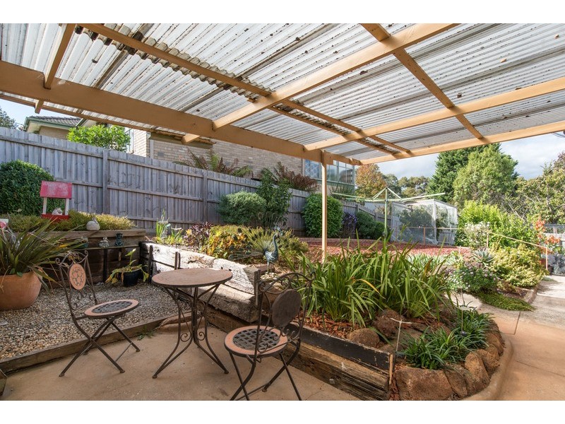2 Crown Point, Chirnside Park VIC 3116