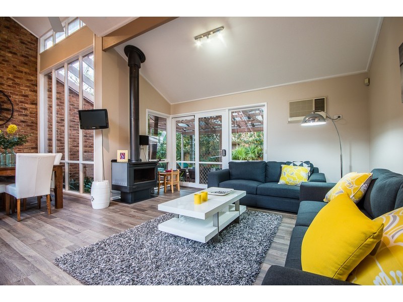 74 Blackburn Road, Mooroolbark VIC 3138