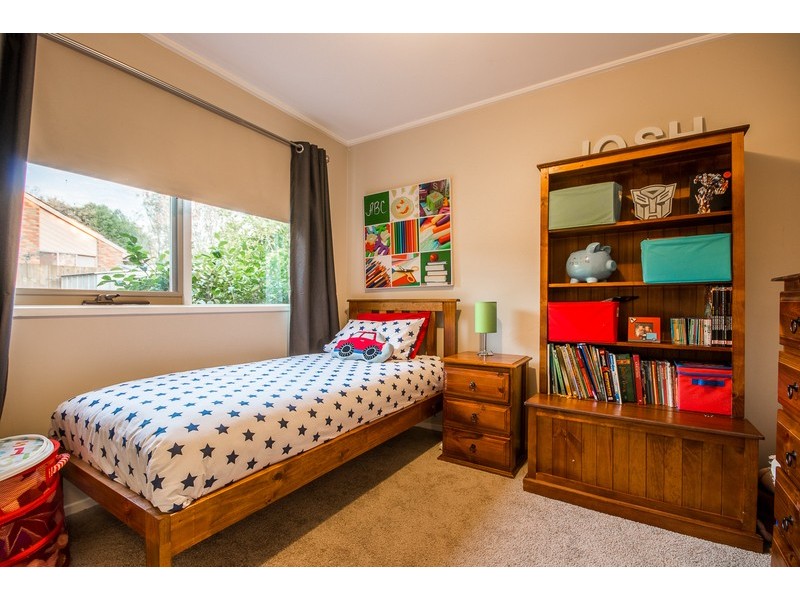 74 Blackburn Road, Mooroolbark VIC 3138