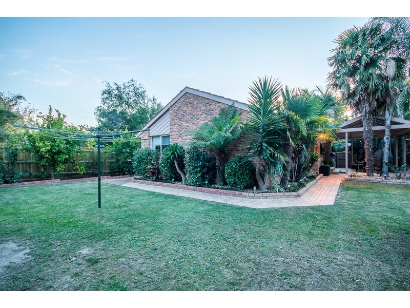 74 Blackburn Road, Mooroolbark VIC 3138