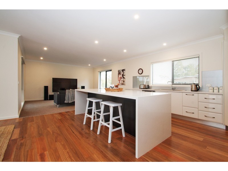 20 Cheeseman Street, Croydon VIC 3136