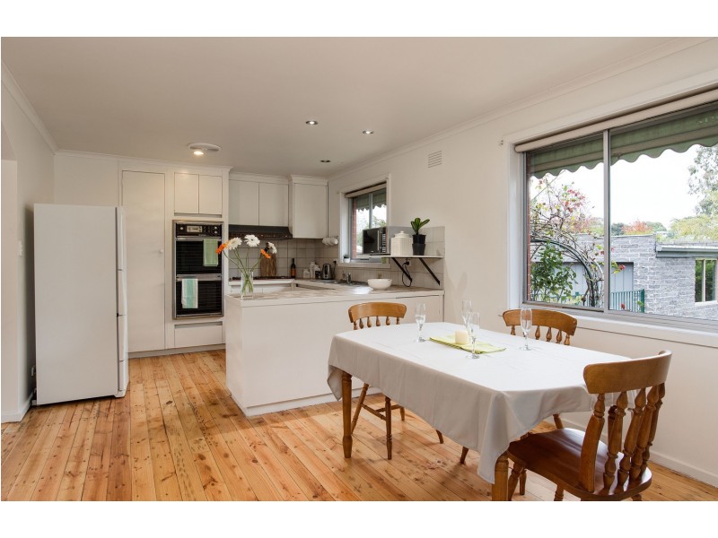 37 Blackburn Road, Mooroolbark VIC 3138