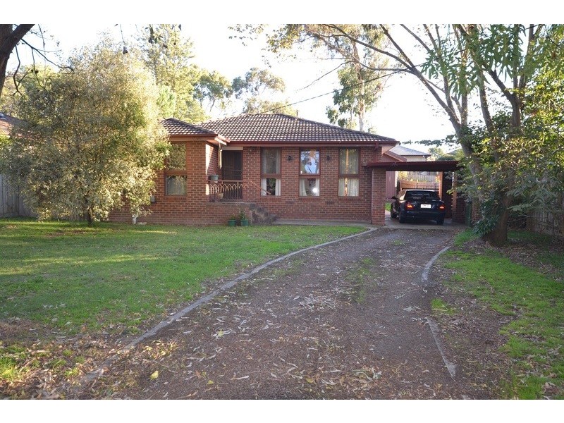 27 Ross Road, Croydon VIC 3136