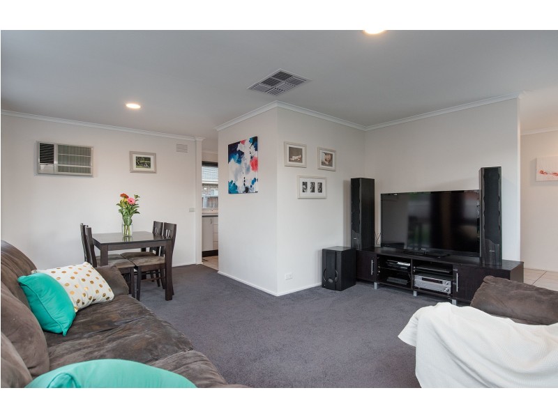 1/10 Belinda Close, Kilsyth VIC 3137